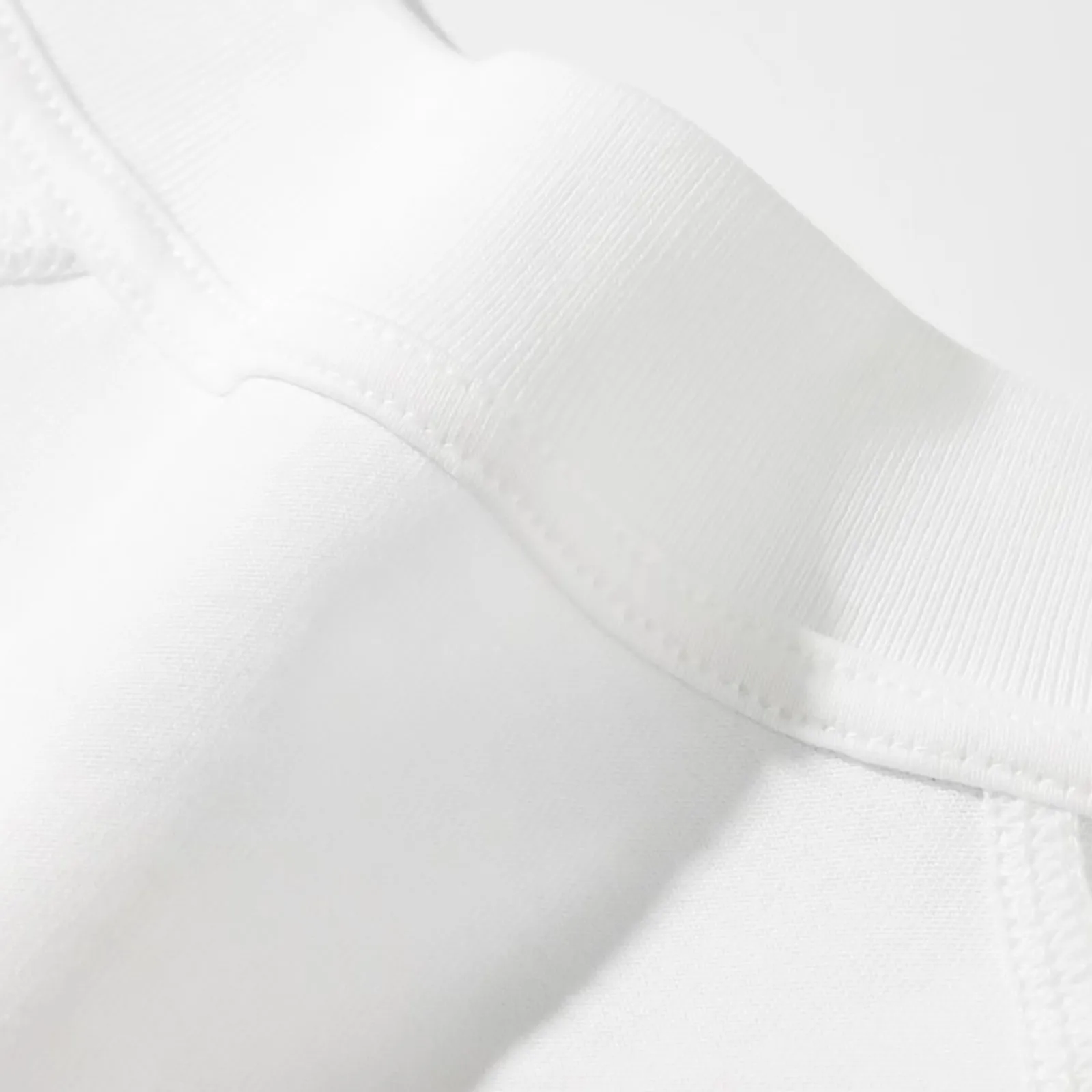 Pleasures x Daft Punk Collabor - Streetwear Brand Pleasures recension och pris